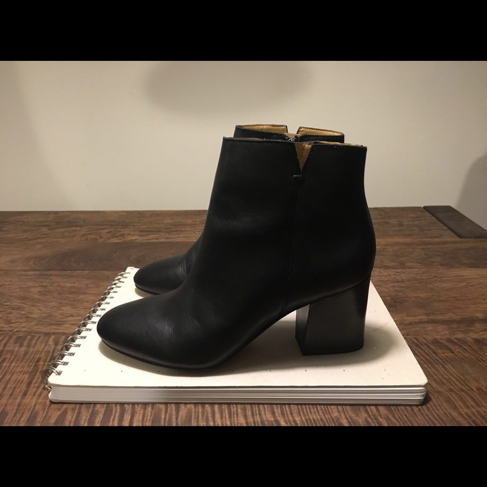 Black leather booties - Franco Sarto